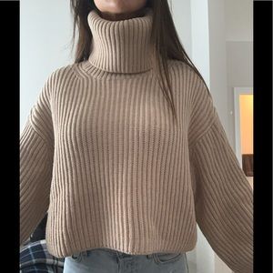 Babaton sweater